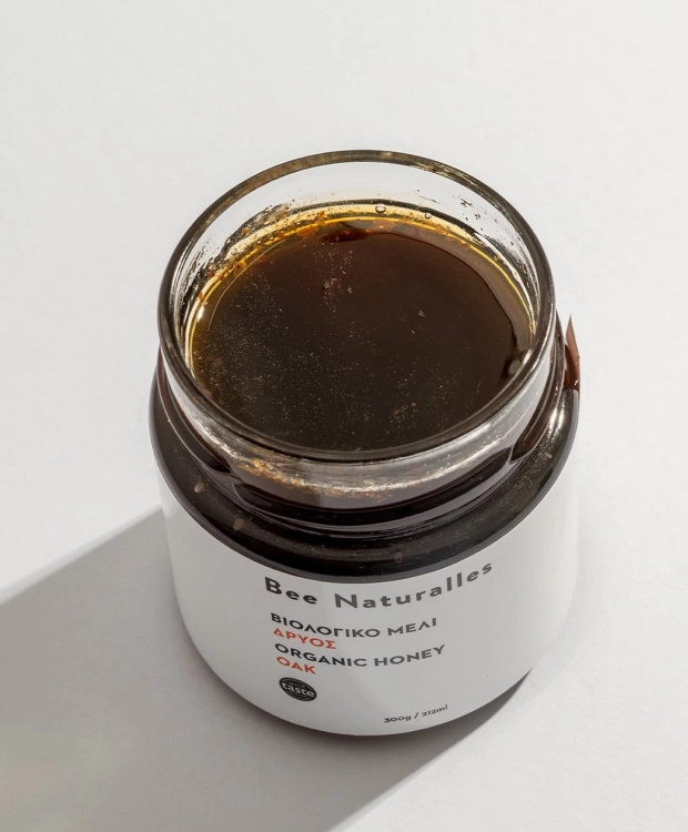 organiczny-miod-debowy-1-delikatesy-smaqu-bee-naturalles-qu-foods.jpg