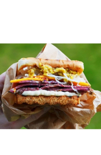 pastrami-plastry-delikatesy-smaqu-nowicki-qu-foods
